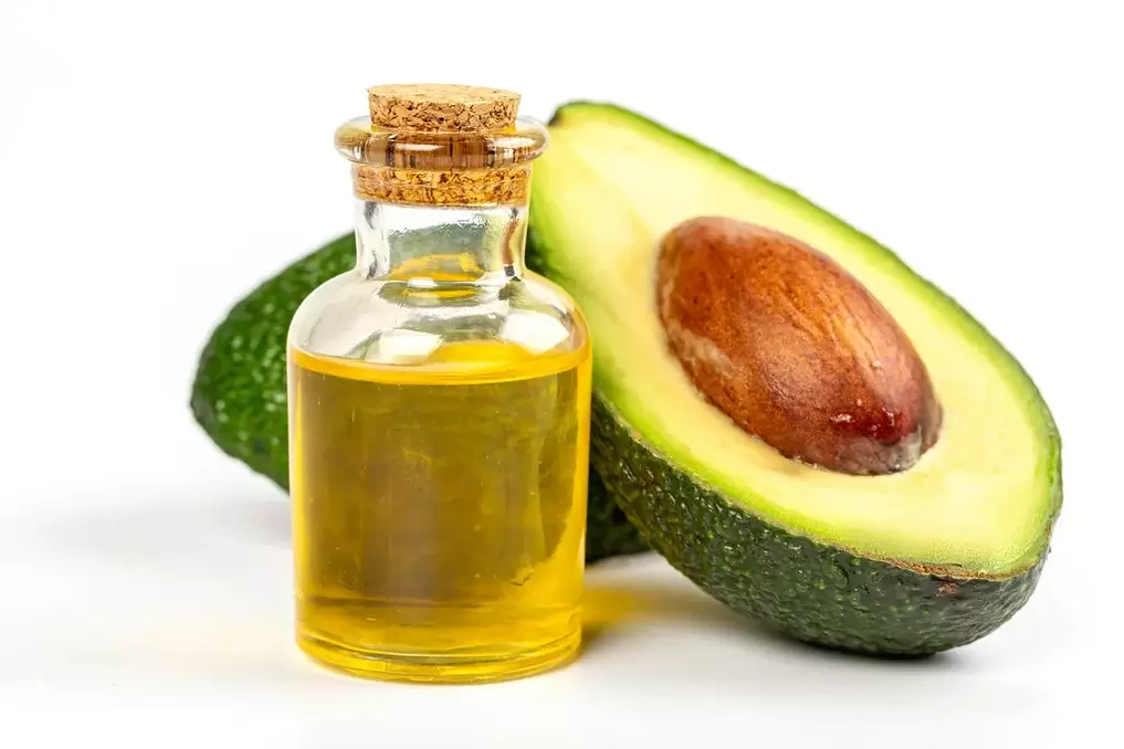 Avocadoöl als Teil der ZXCVBNQWERT -Creme